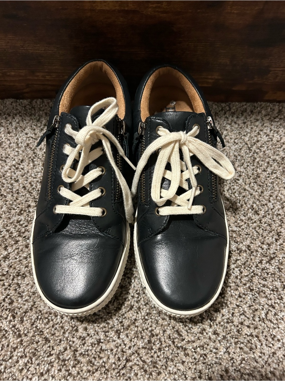 Born | Black Leather Sneakers  | Zipper Accents | Women’s 10M